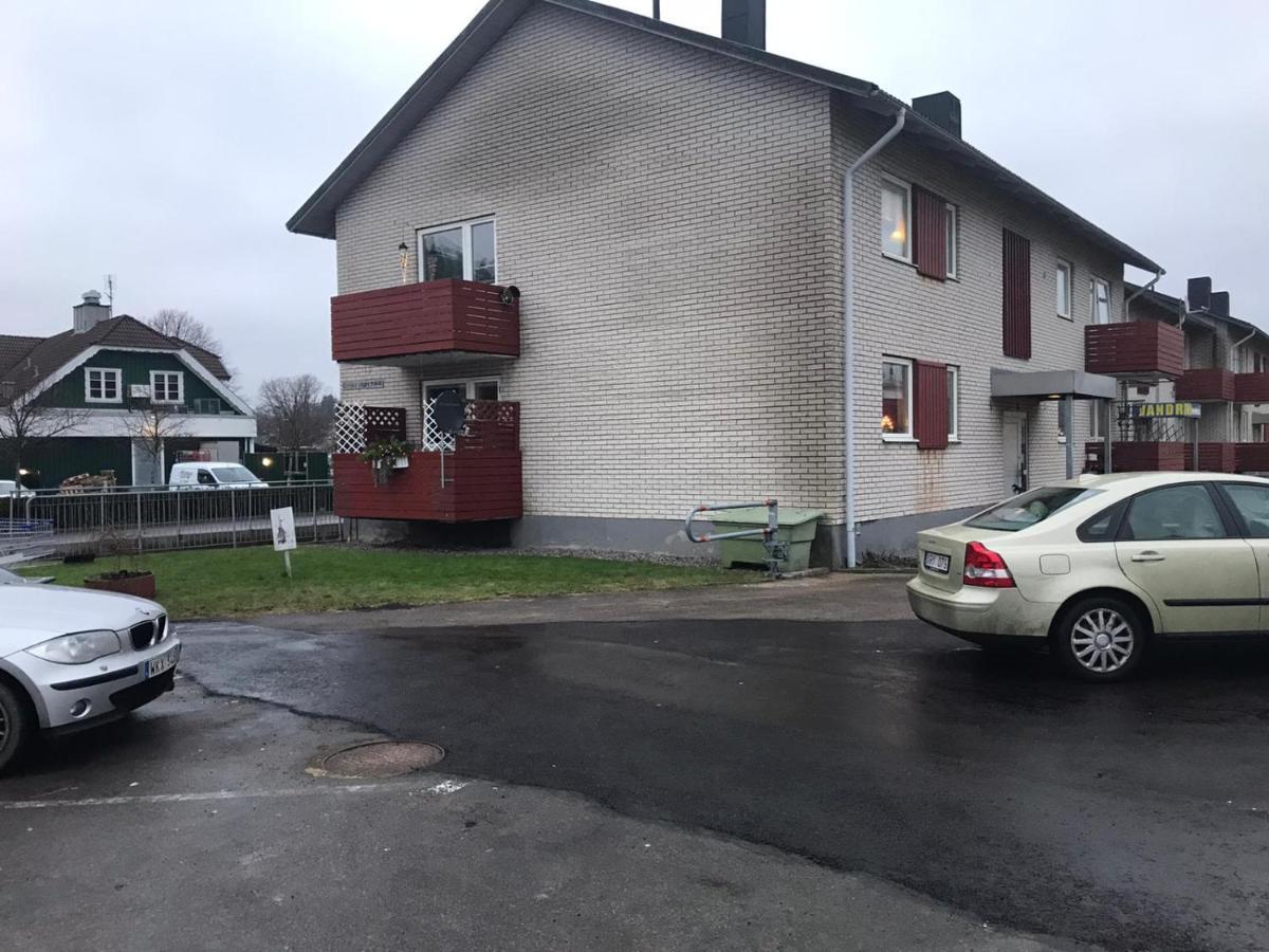 Rum Nara Gekas Lejlighed Ullared Eksteriør billede